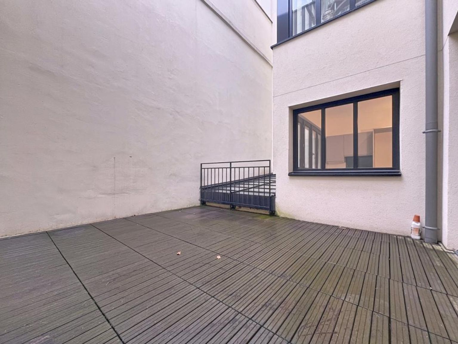 T4 à louer, 85m² non meublé, rue de Rome - PARIS (8)