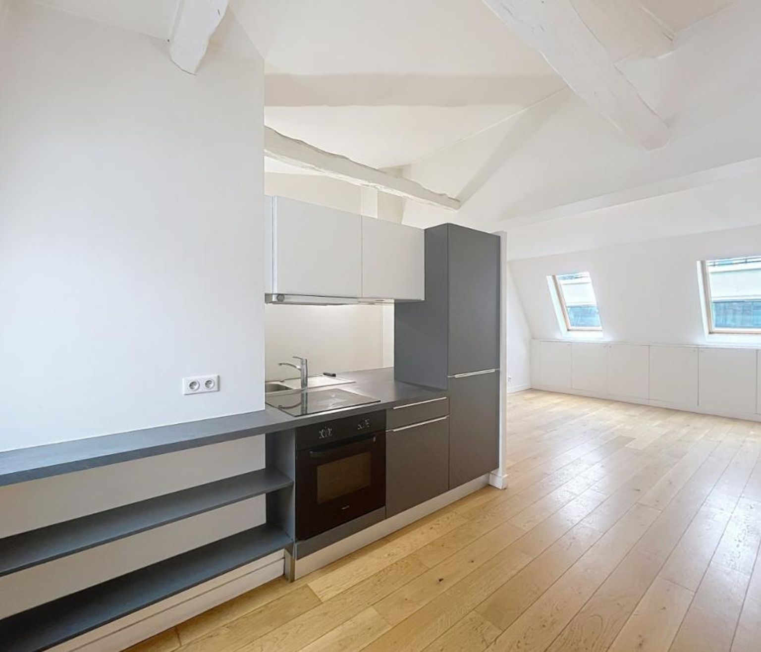 T2 non meublé 56.3m², rue Paul Baudry - Paris (8)