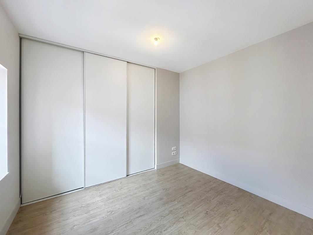 Location T4 de 71.21 m² Victor Hugo avec Climatisation ( colocations acceptées )