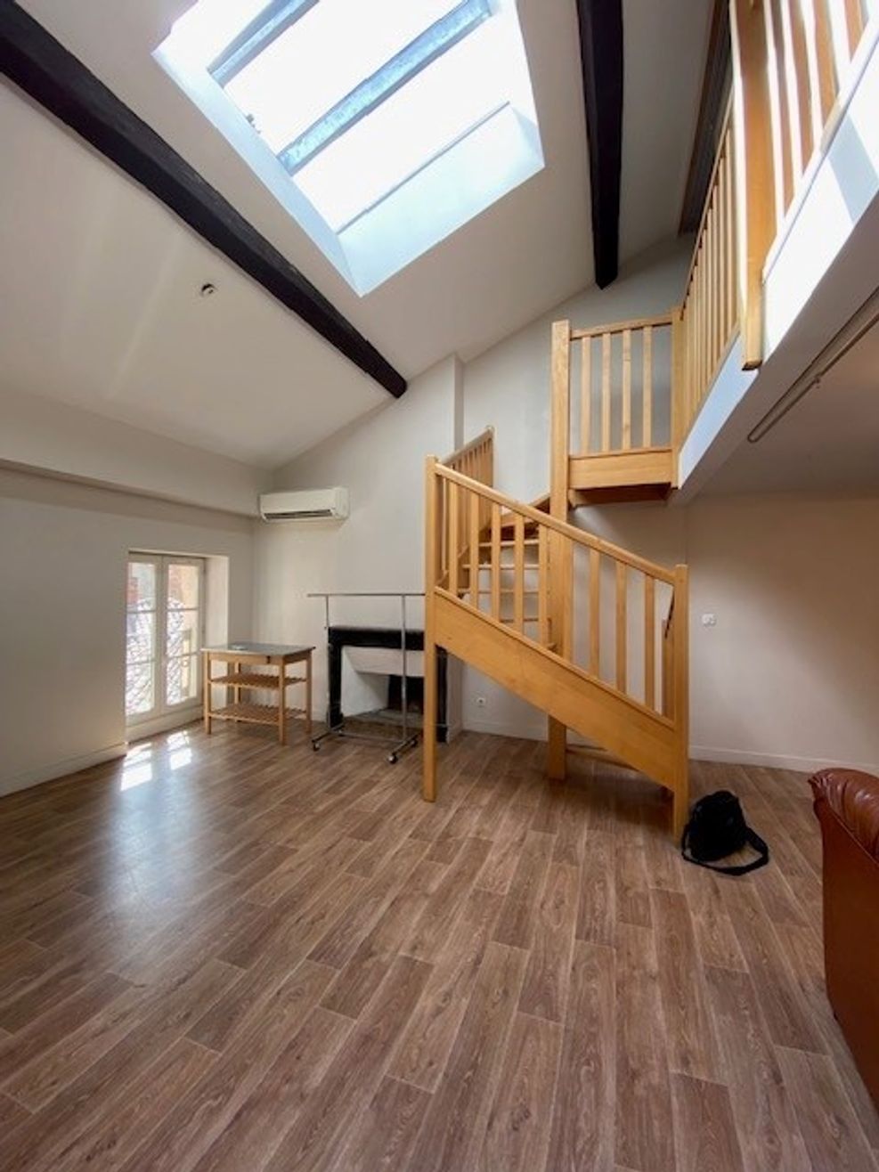 Location Magnofique T5 de 138 m² en  duplex Quartier St Georges