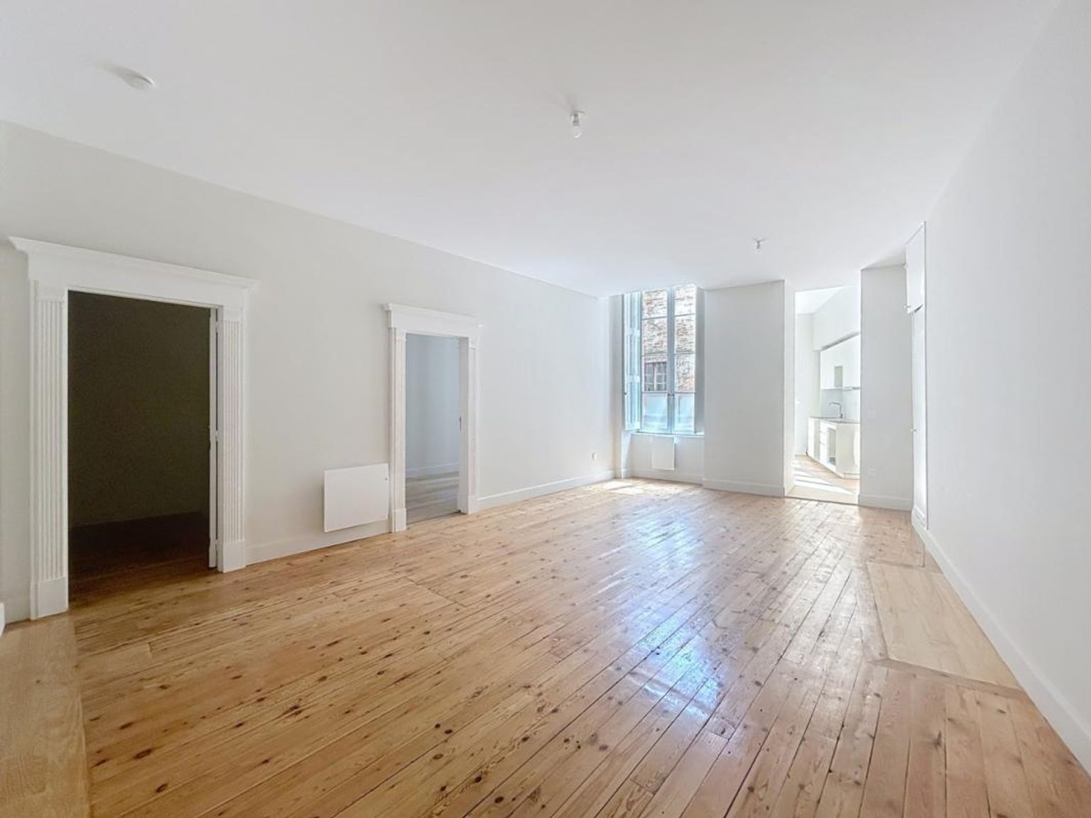 Location magnifique T4 neuf ( 95.10 m² )  quartier Carmes