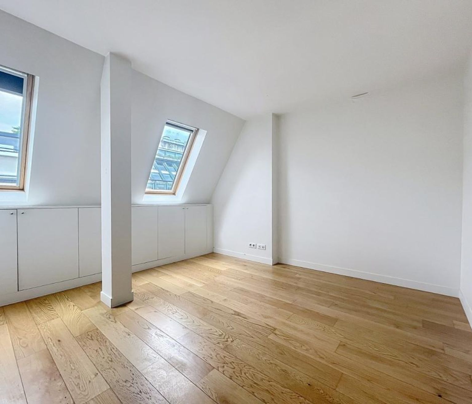 T2 non meublé 56.3m², rue Paul Baudry - Paris (8)