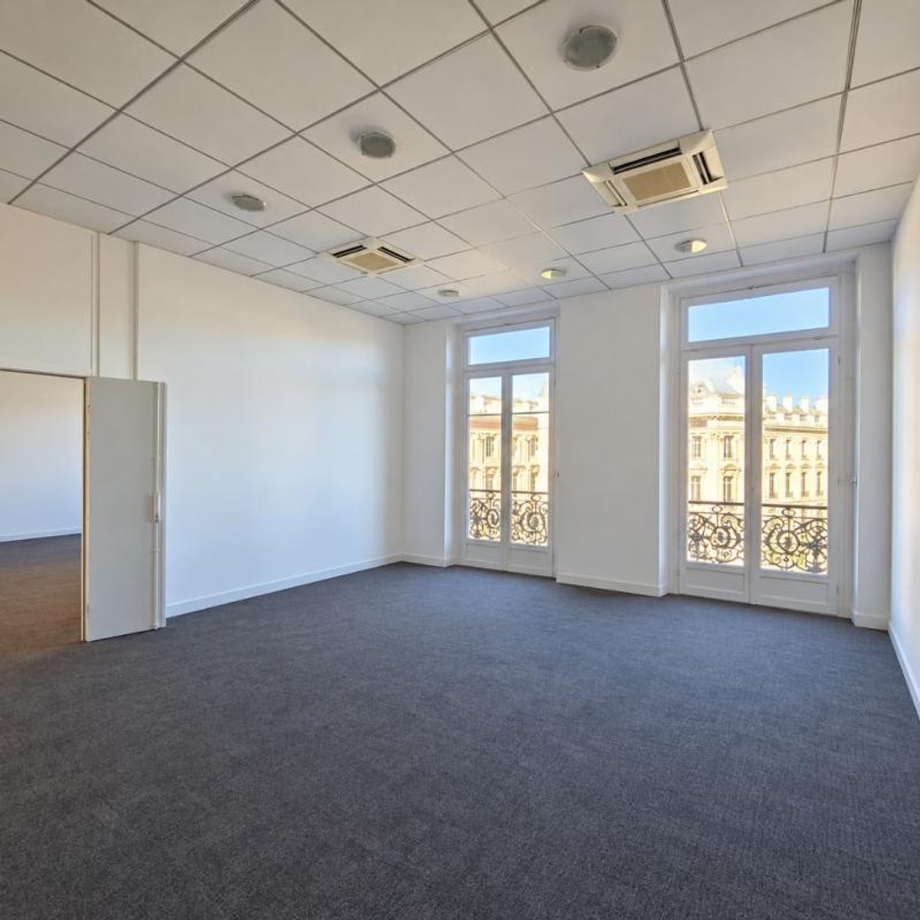 BUREAUX A LOUER - 264 m² - TOULOUSE CAPITOLE
