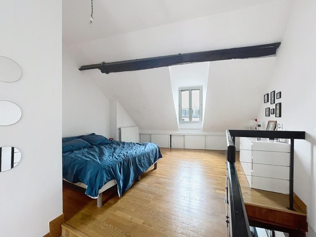 T2, non meublé 65m² (80m² au sol) - Rue Saint Antoine - Paris(4)