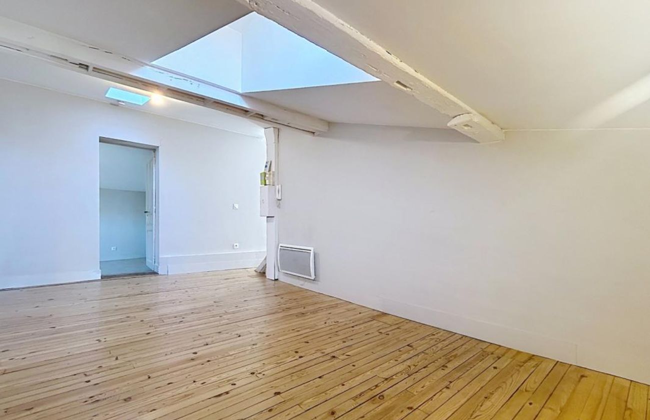 Location T2 duplex Esquirol 52.26m²