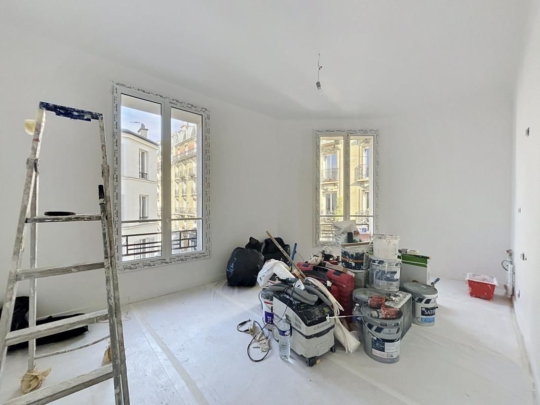 STUDIO 18m², non meublé, rue Blomet - Paris (15)