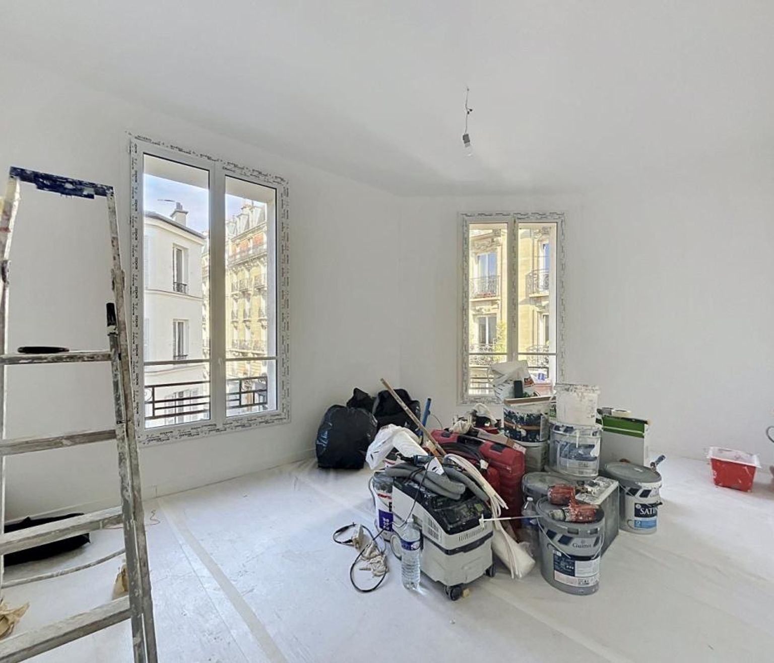 STUDIO 18m², non meublé, rue Blomet - Paris (15)