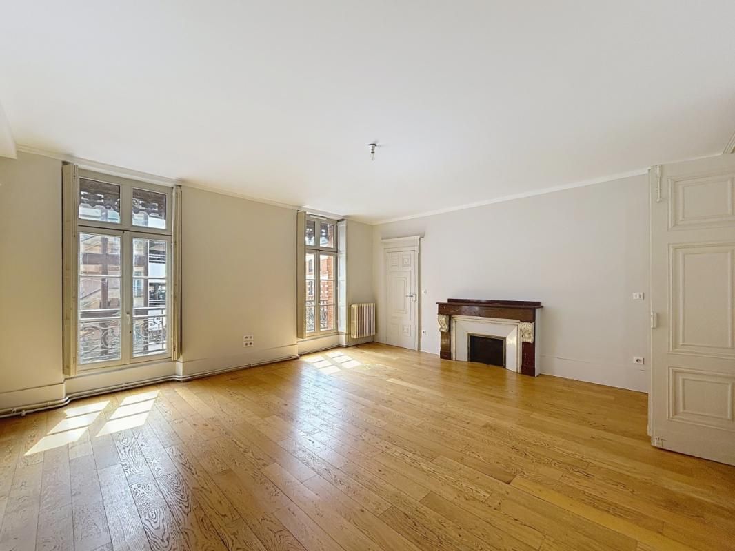 Location T4 de 119.94 m² Victor Hugo