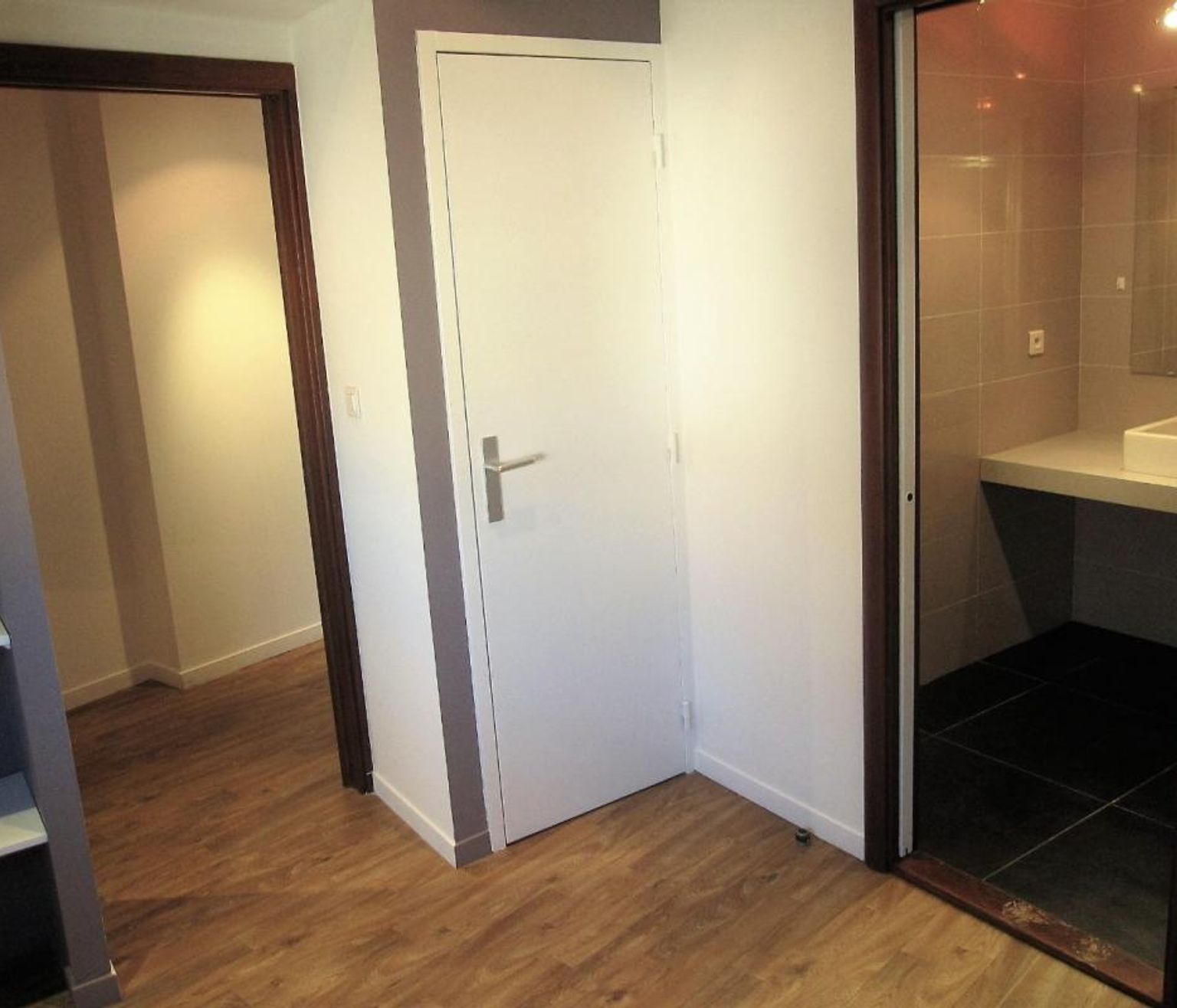 Location magnifique T2 place de la Daurade 42.21m²