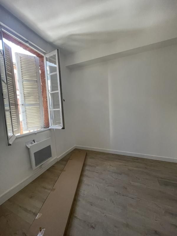 Location magnifique T3 quartier chalets avec très grande terrasse