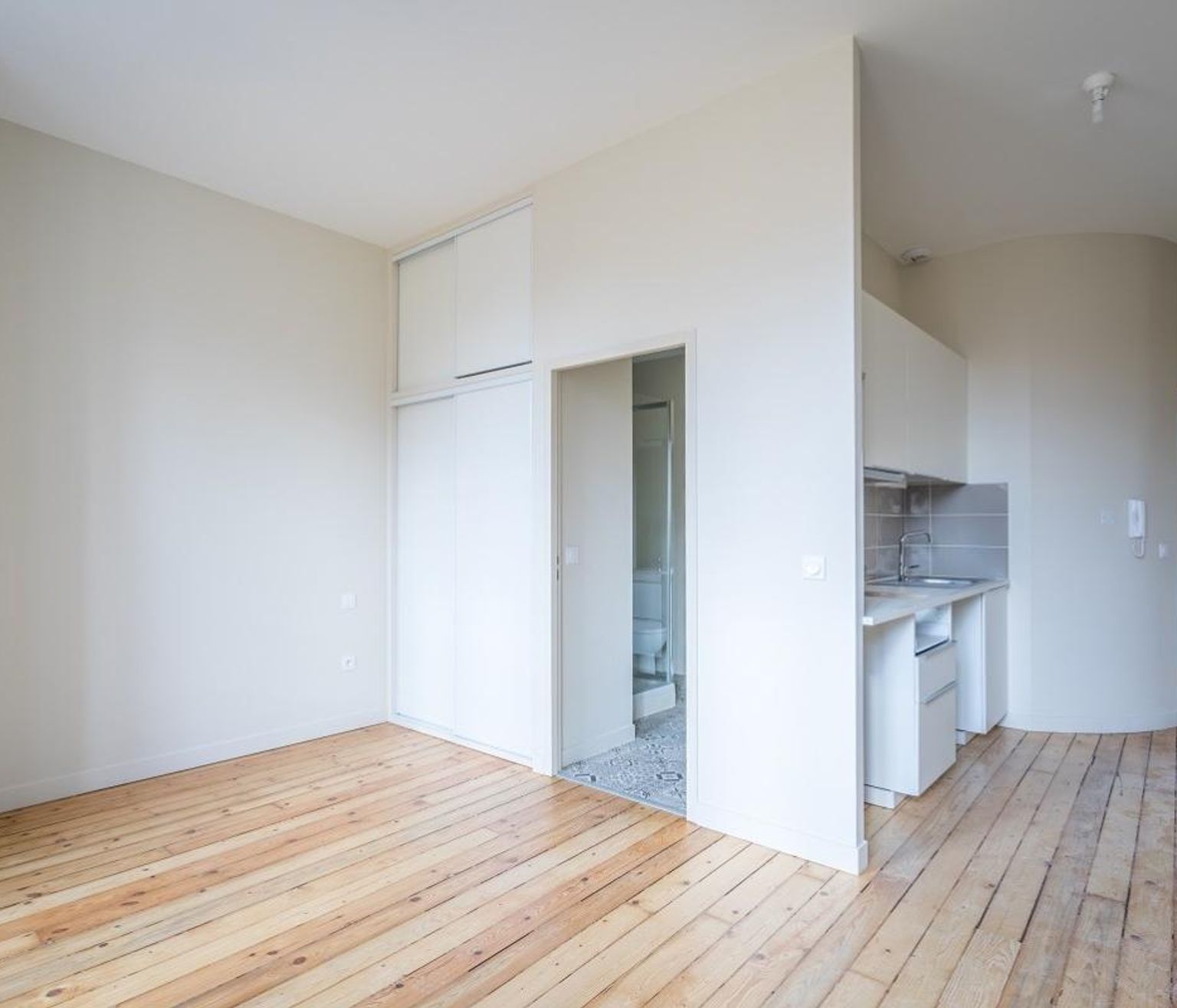 Location charmant T1 de 25.10 m² quartier chalets