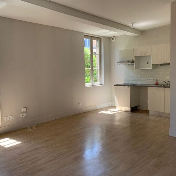 Location T3 de 60.78 m² quartier ESQUIROL ( colocations acceptées )
