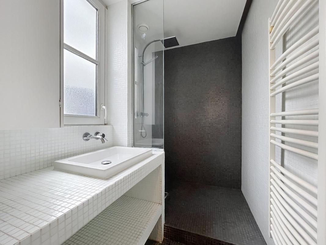 T2 non meublé 56.3m², rue Paul Baudry - Paris (8)