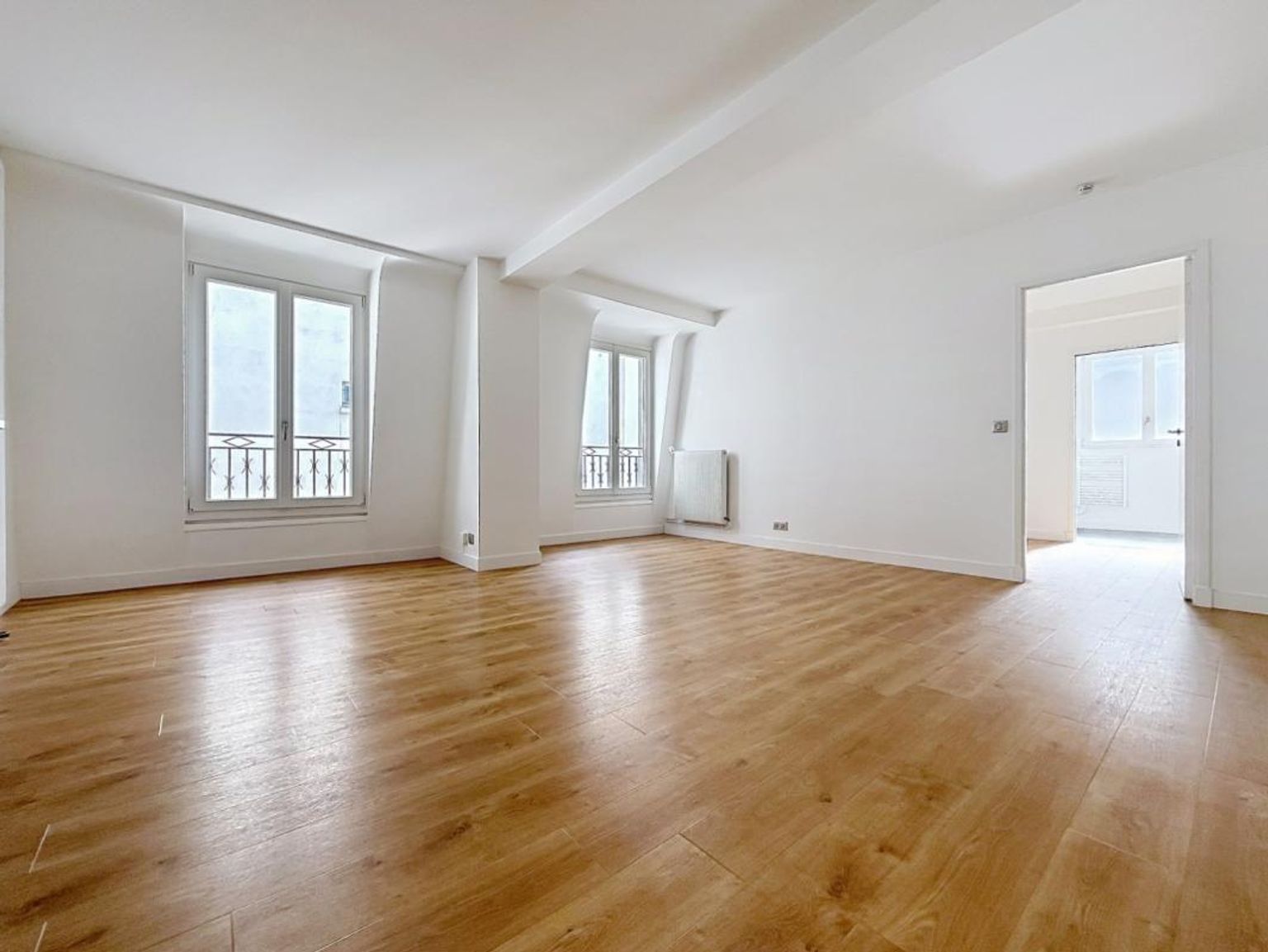 Appartement T2 BIS non meublé - Paris (8)