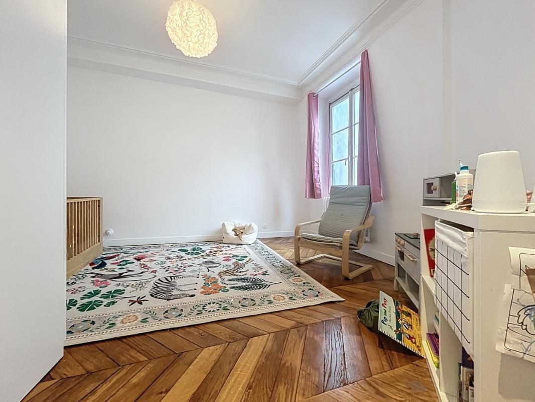 Appartement T5 non meublé - rue de Rennes - Paris (6)