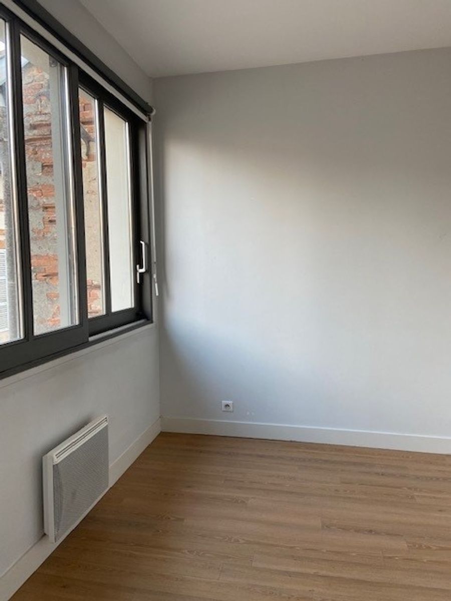 Location T4 duplex Capitole 79.42 m²  ( colocations acceptées )