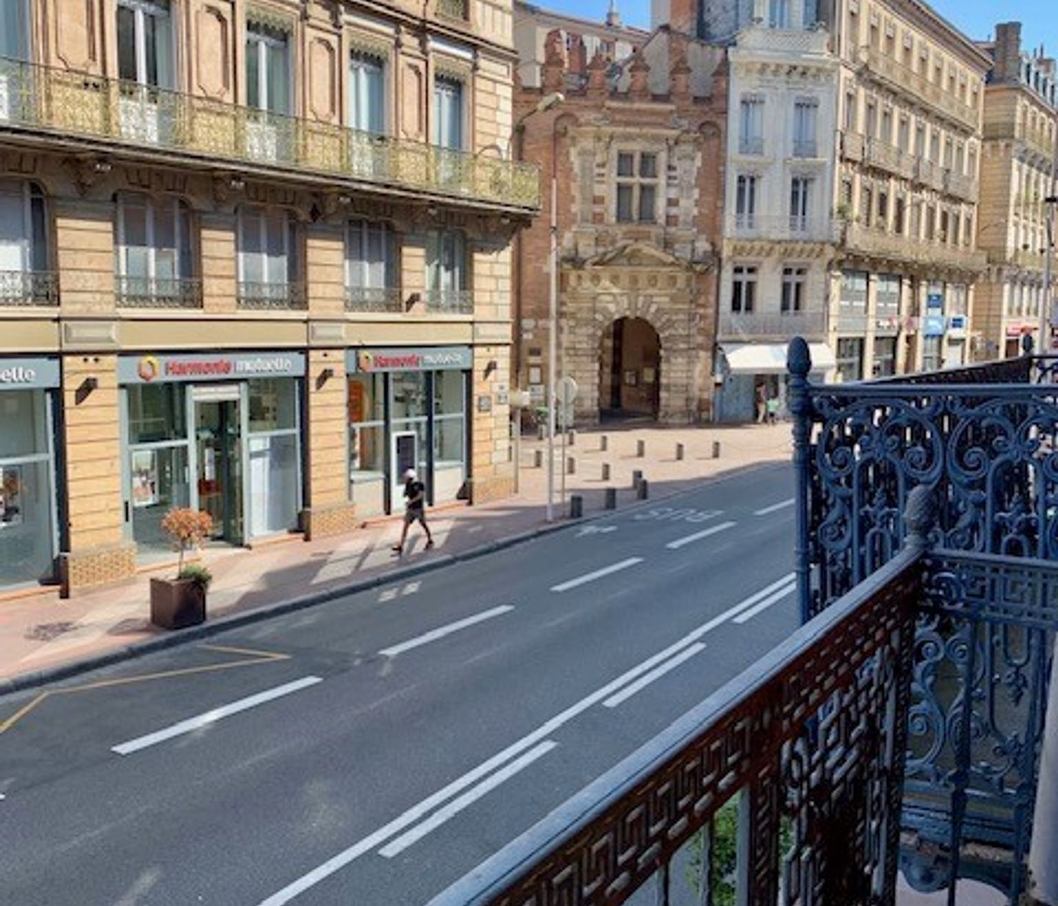 Location T2 Esquirol