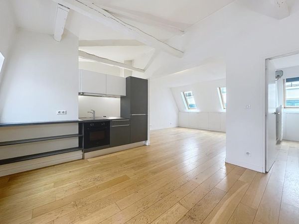 T2 non meublé 56.3m², rue Paul Baudry - Paris (8)