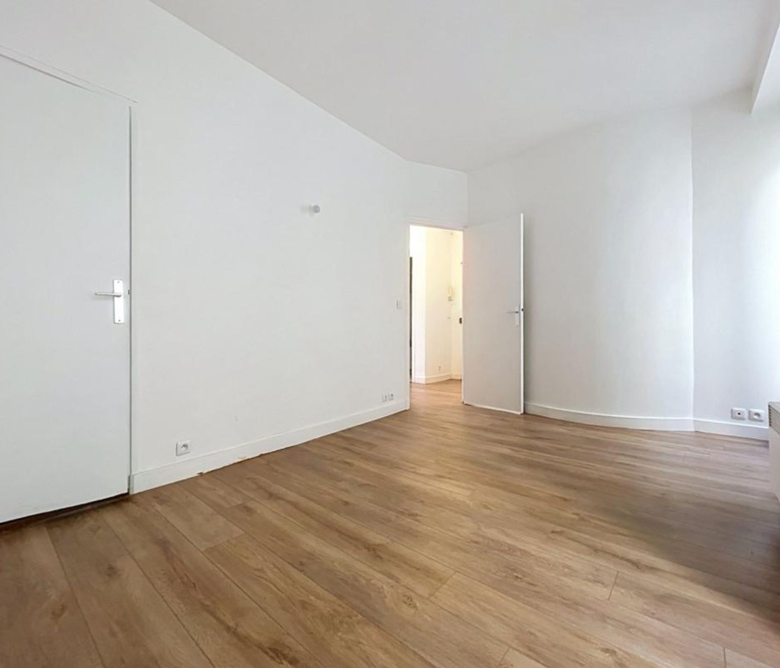 T2, non meublé, 51m², rue Blomet - Paris (15)