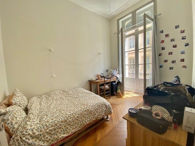 Location T3 de 65 m² Capitole proche Fermat avec petit balcon