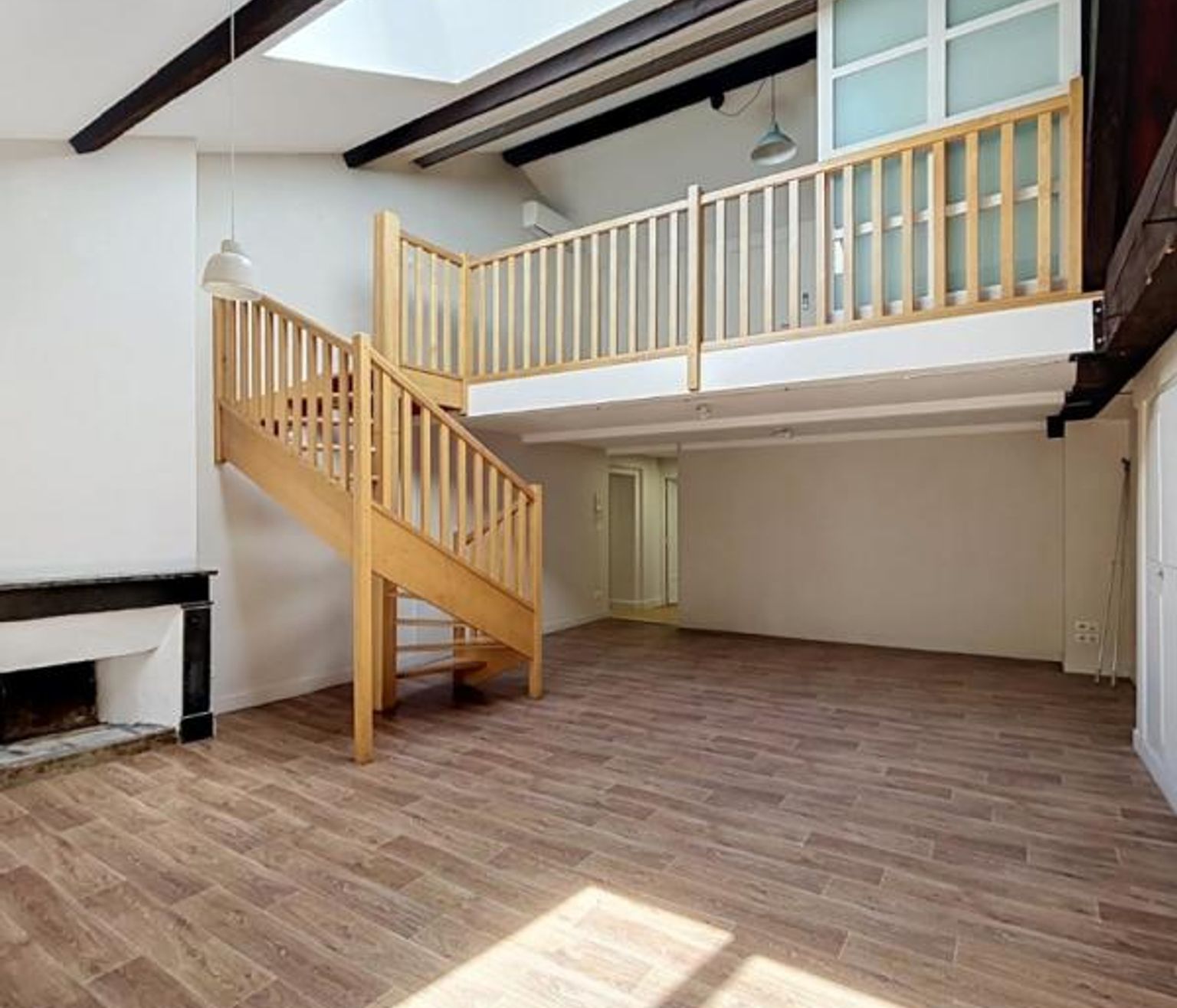 Location Magnifique T5 de 138 m² en duplex Quartier St Georges
