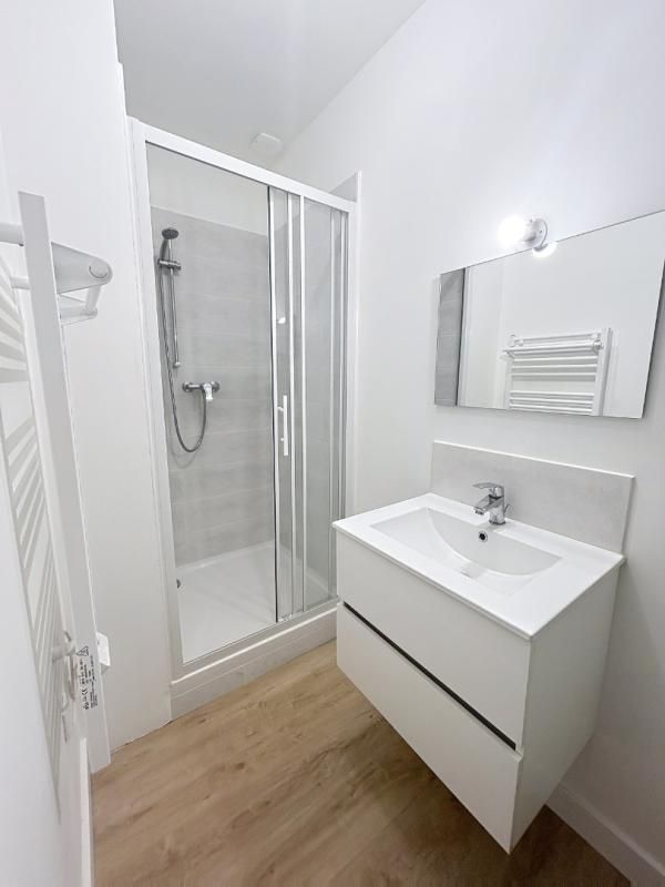 Location charmant T1 rénové et meublé quartier Chalets