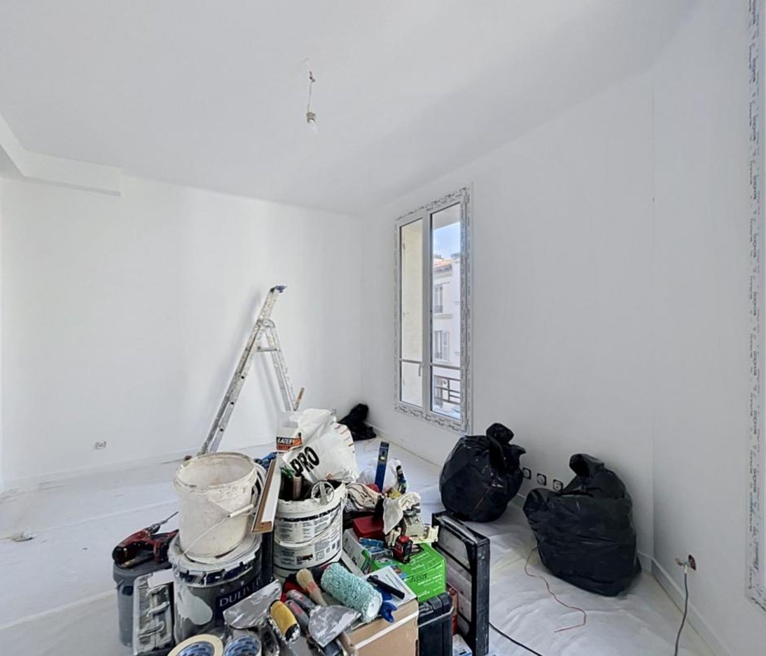 STUDIO 18m², non meublé, rue Blomet - Paris (15)