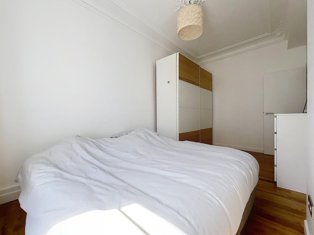 T3 non meublé de 74.40m² - Rue Paul Baudry - Paris (8)