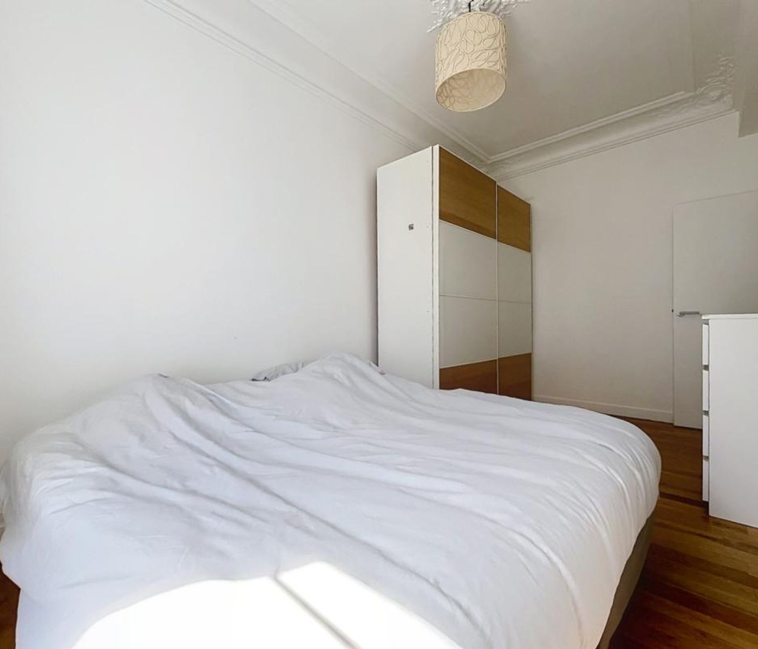 T3 non meublé de 74.40m² - Rue Paul Baudry - Paris (8)