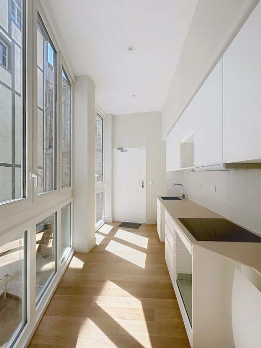 Location magnifique T4 neuf ( 95.10 m² )  quartier Carmes