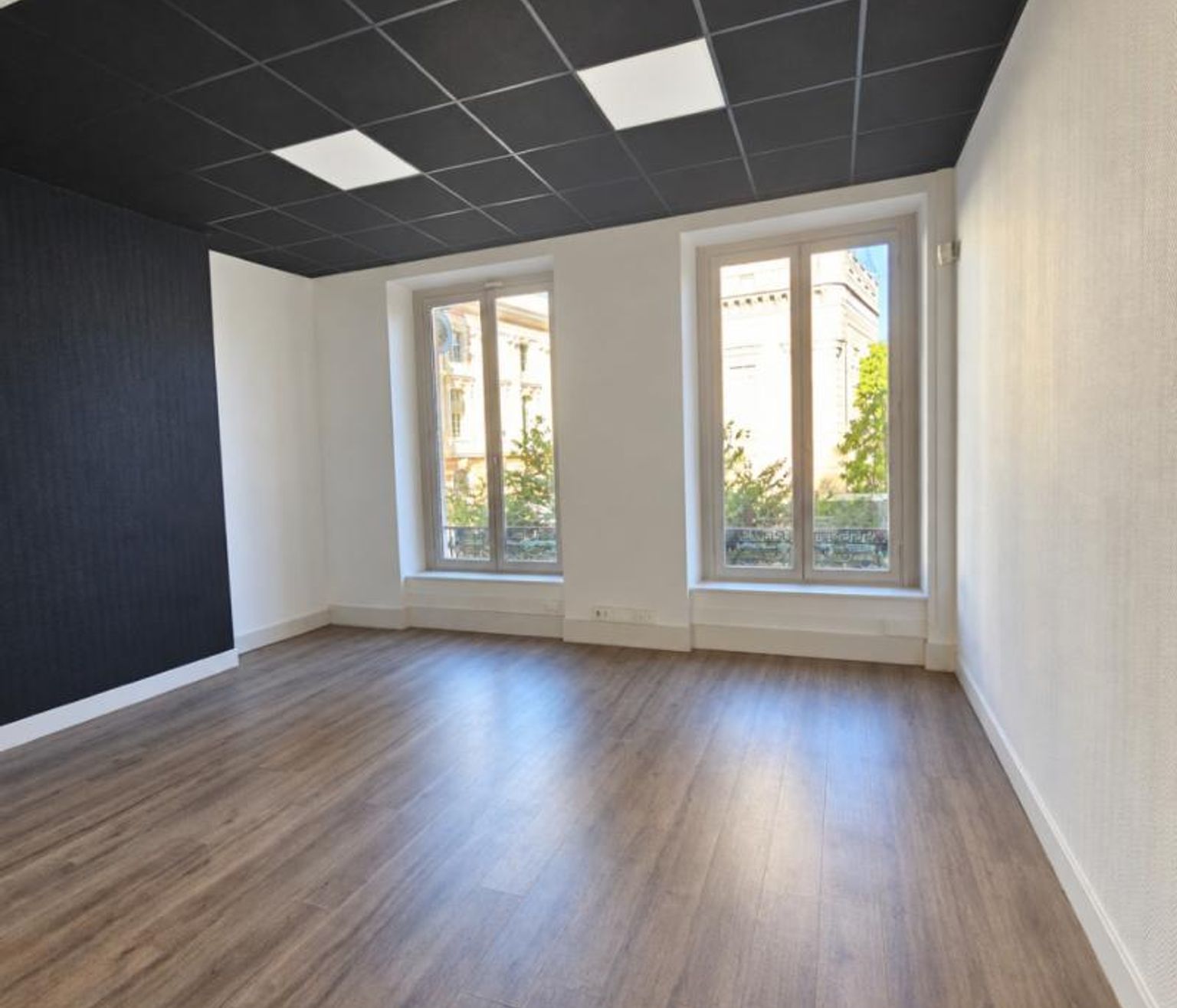 BUREAUX A LOUER - 250 m² - TOULOUSE CAPITOLE