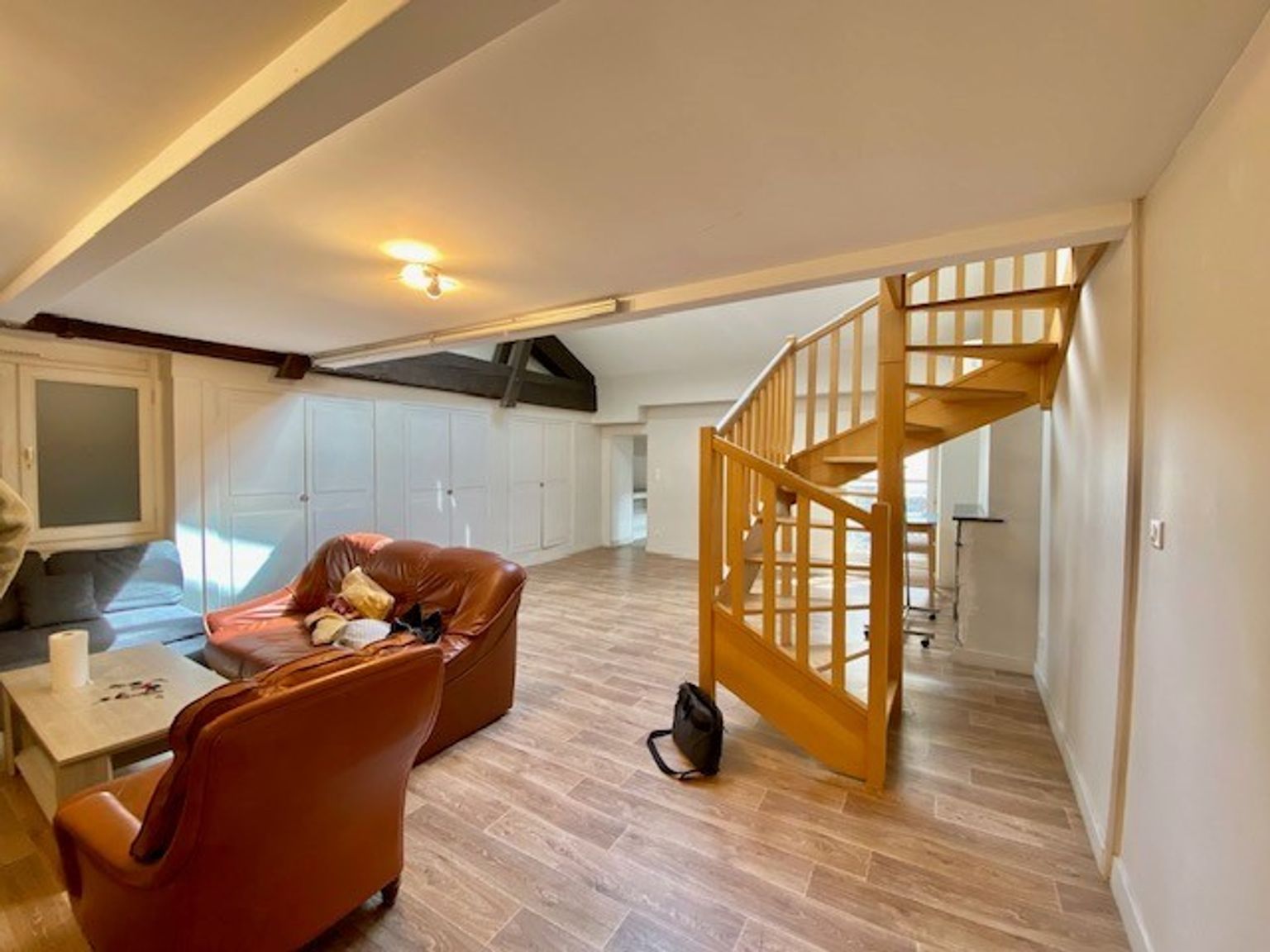 Location Magnofique T5 de 138 m² en  duplex Quartier St Georges
