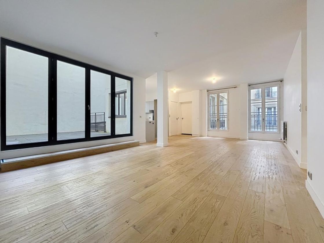 T4 à louer, 85m² non meublé, rue de Rome - PARIS (8)