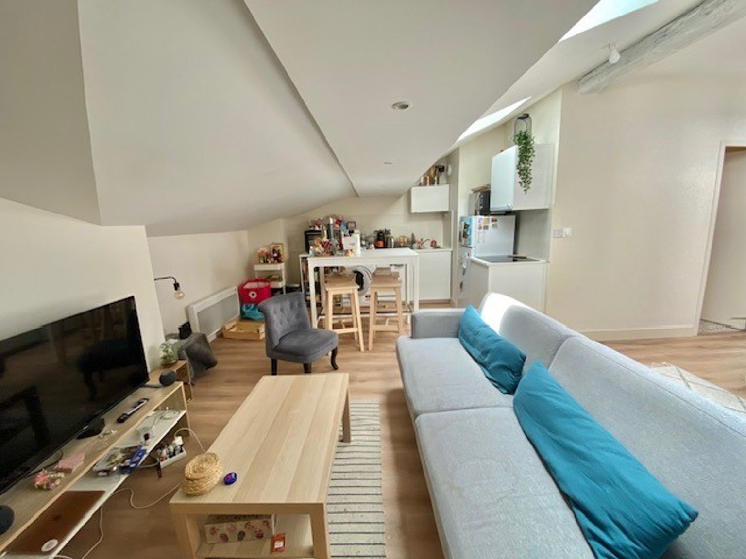 Location T3 de 64 m² Capitole ( colocation acceptées ) non meublé