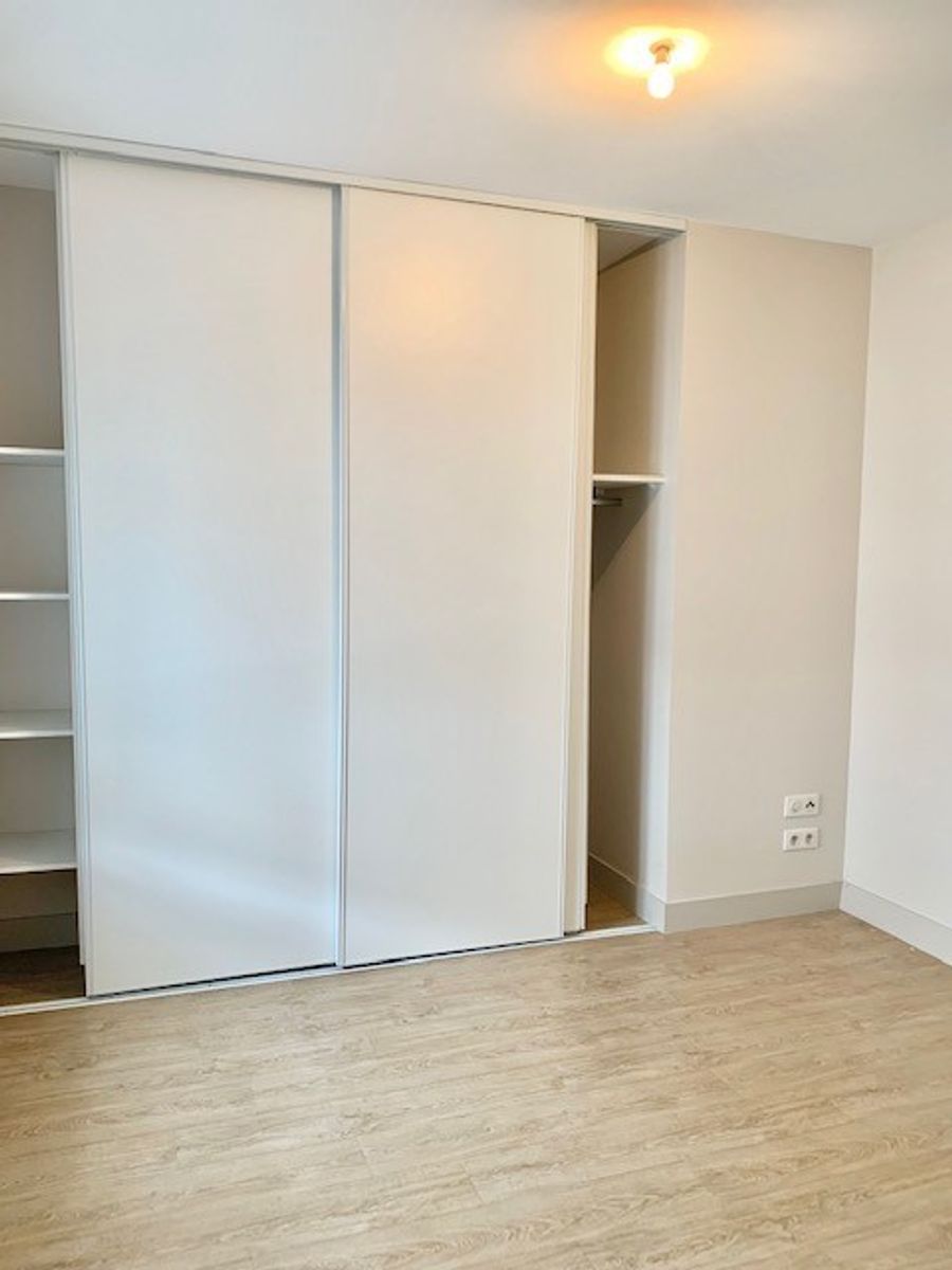 Location T4 de 71.21 m² Victor Hugo avec Climatisation ( colocations acceptées )