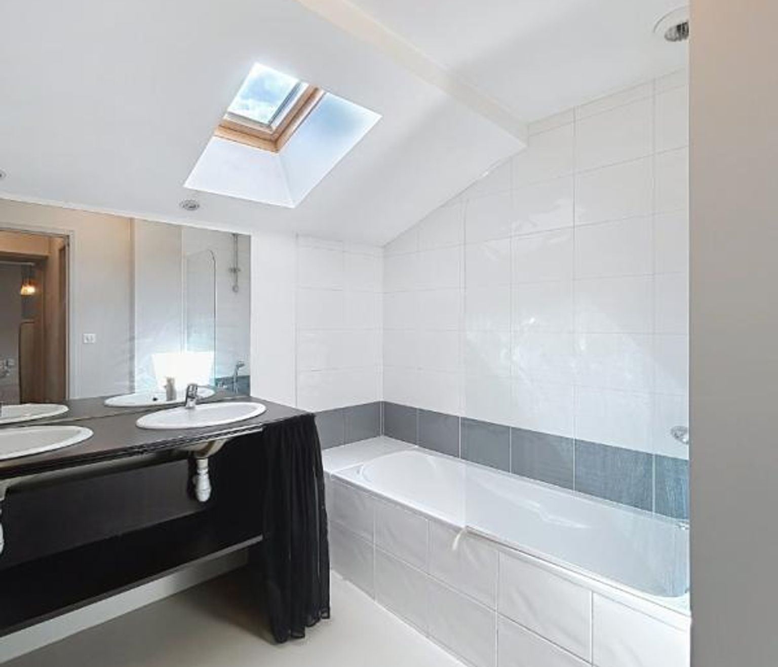 Location T4 de 71.21 m² Victor Hugo avec Climatisation ( colocations acceptées )