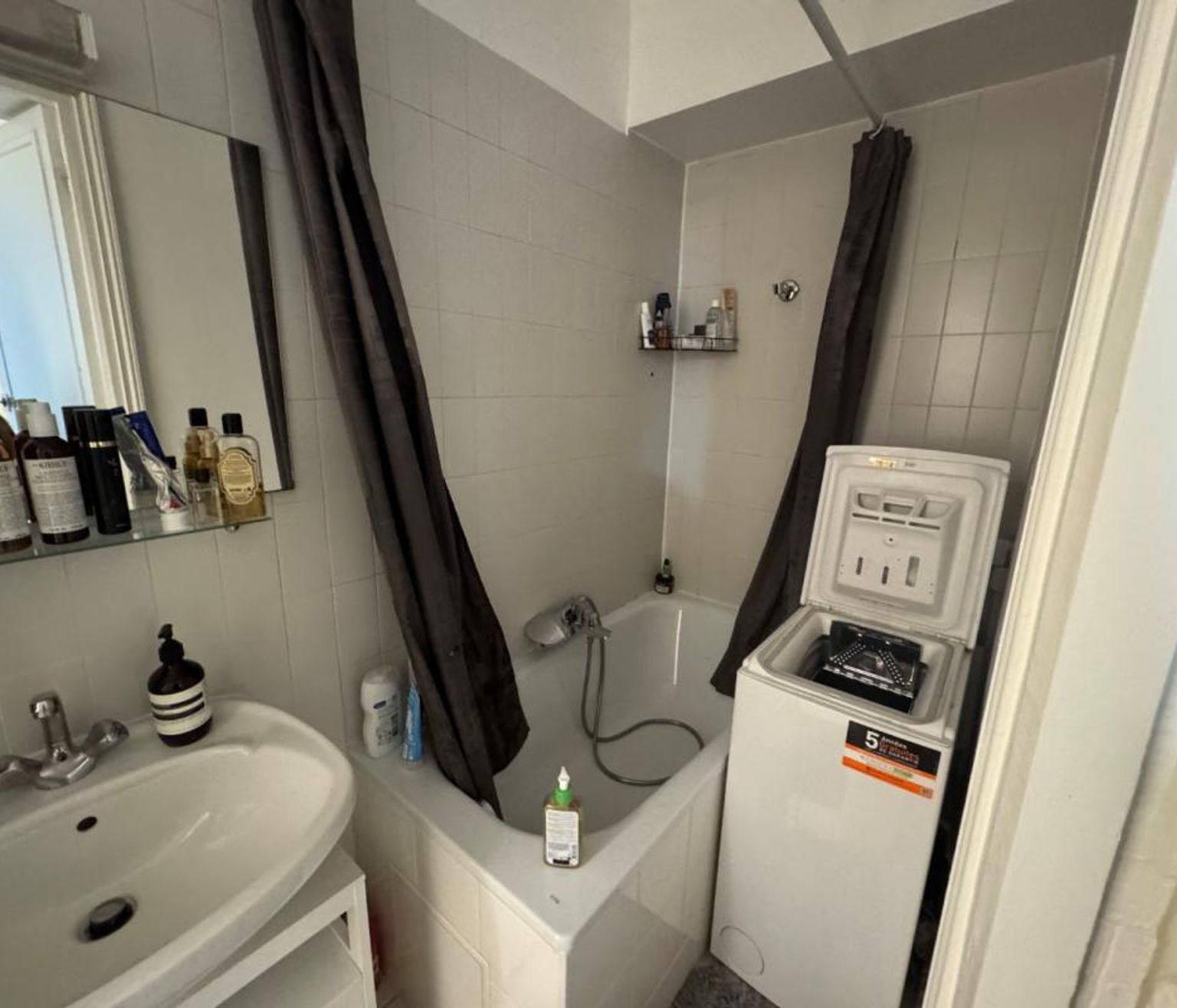 T2 non meublé - rue de Clichy - Paris (9)