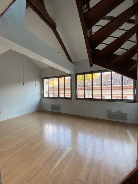 Location T4 duplex Capitole 79.42 m² ( colocations acceptées )