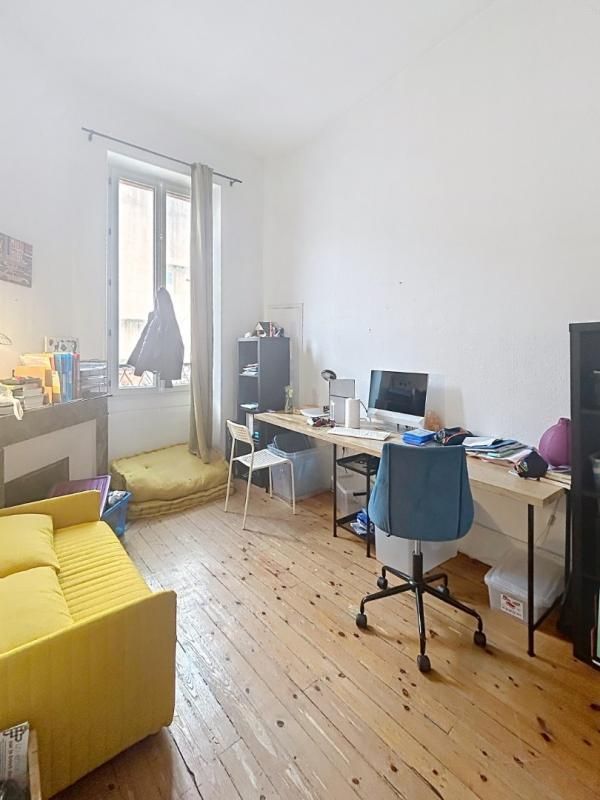 Location Magnifique T5 de 135 m² rue Croix Baragnon