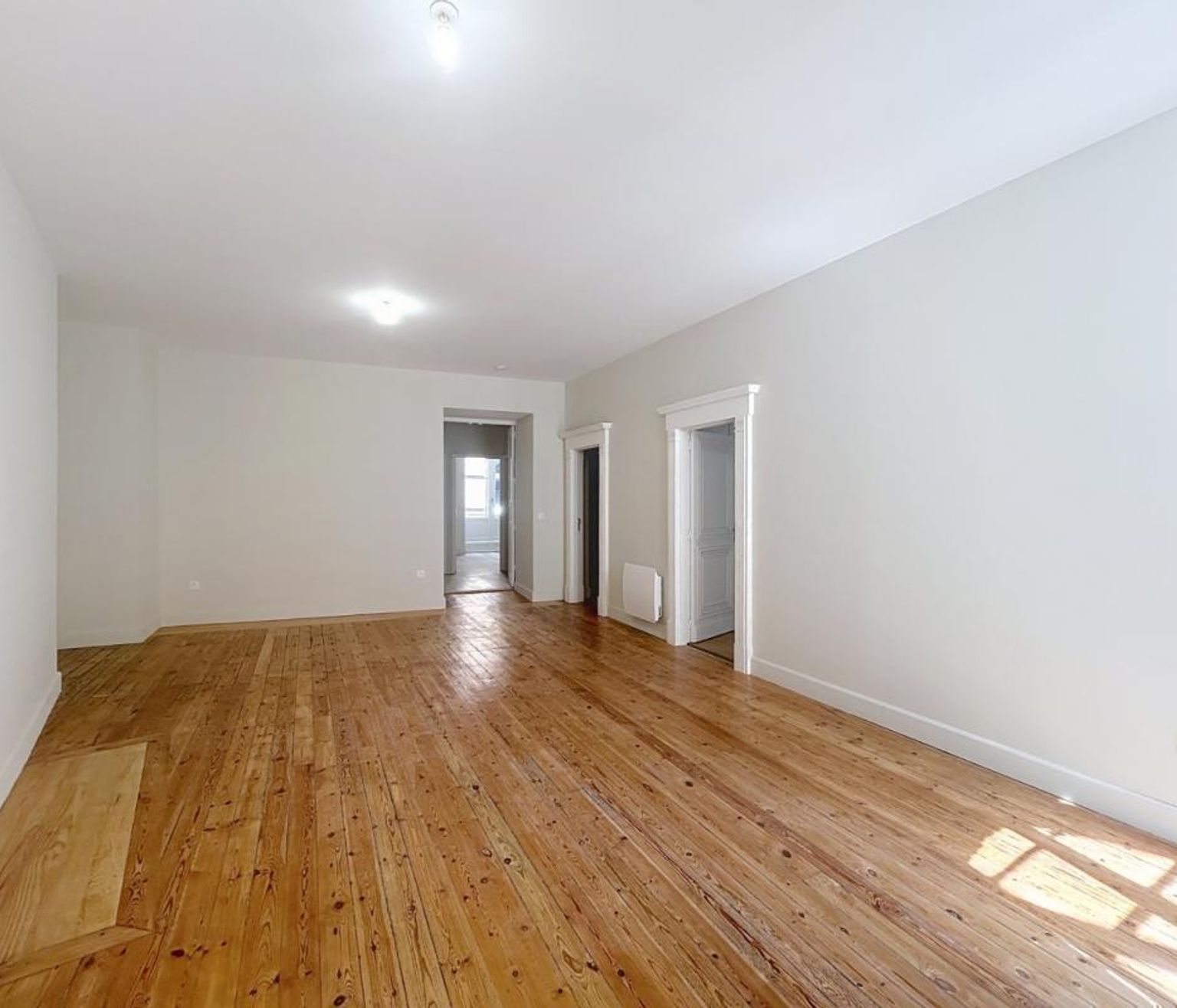 Location magnifique T4 neuf ( 95.10 m² ) quartier Carmes
