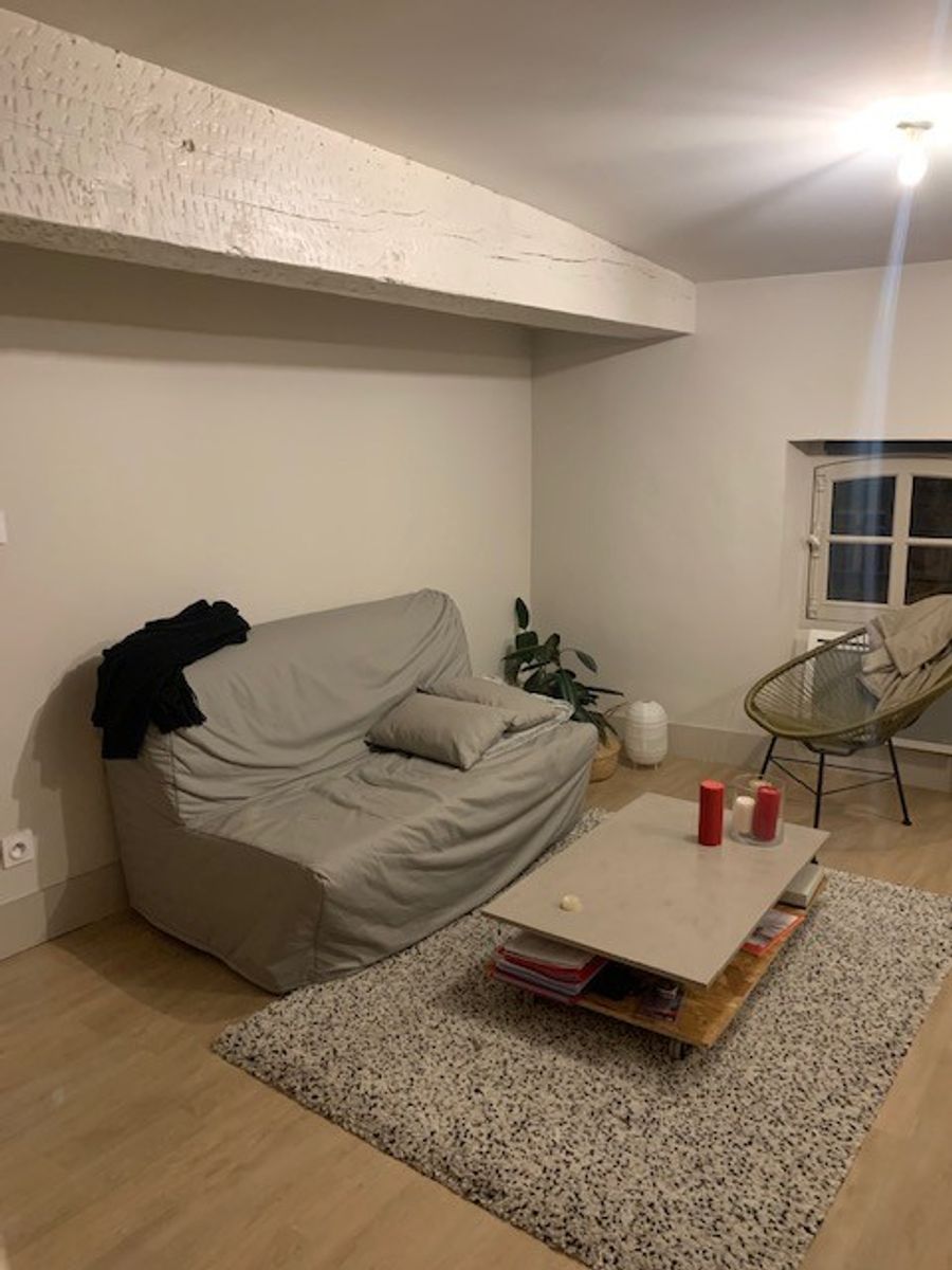 Location T2 Rue de Metz proche pont neuf