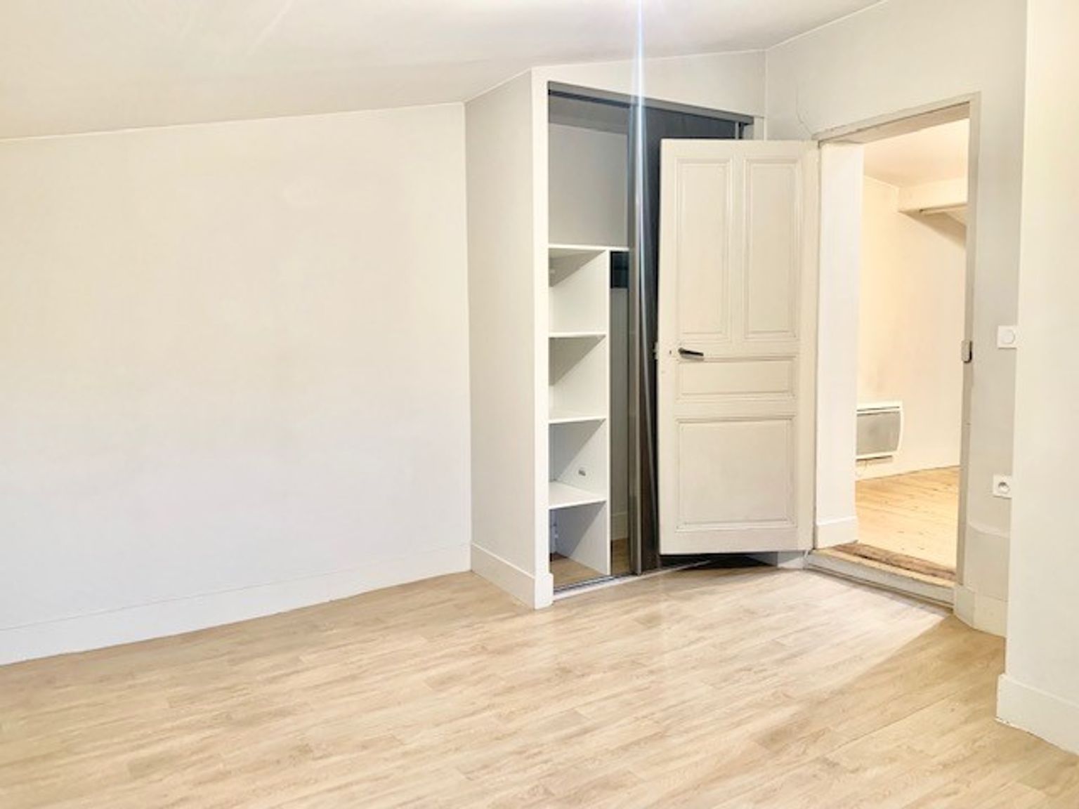 Location T2 duplex Esquirol 52.26m²