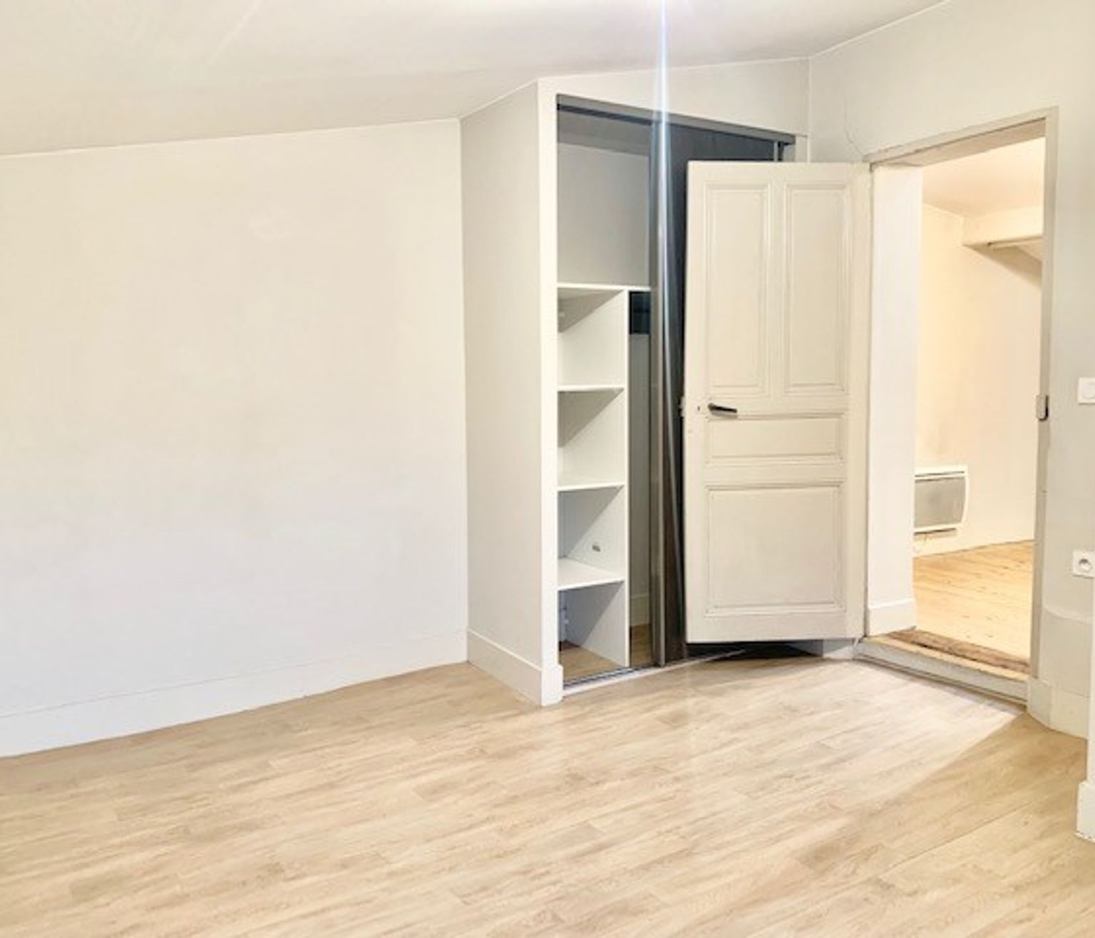 Location T2 duplex Esquirol 52.26m²