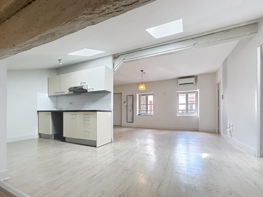 Location T4 de 71.21 m² Victor Hugo avec Climatisation ( colocations acceptées )