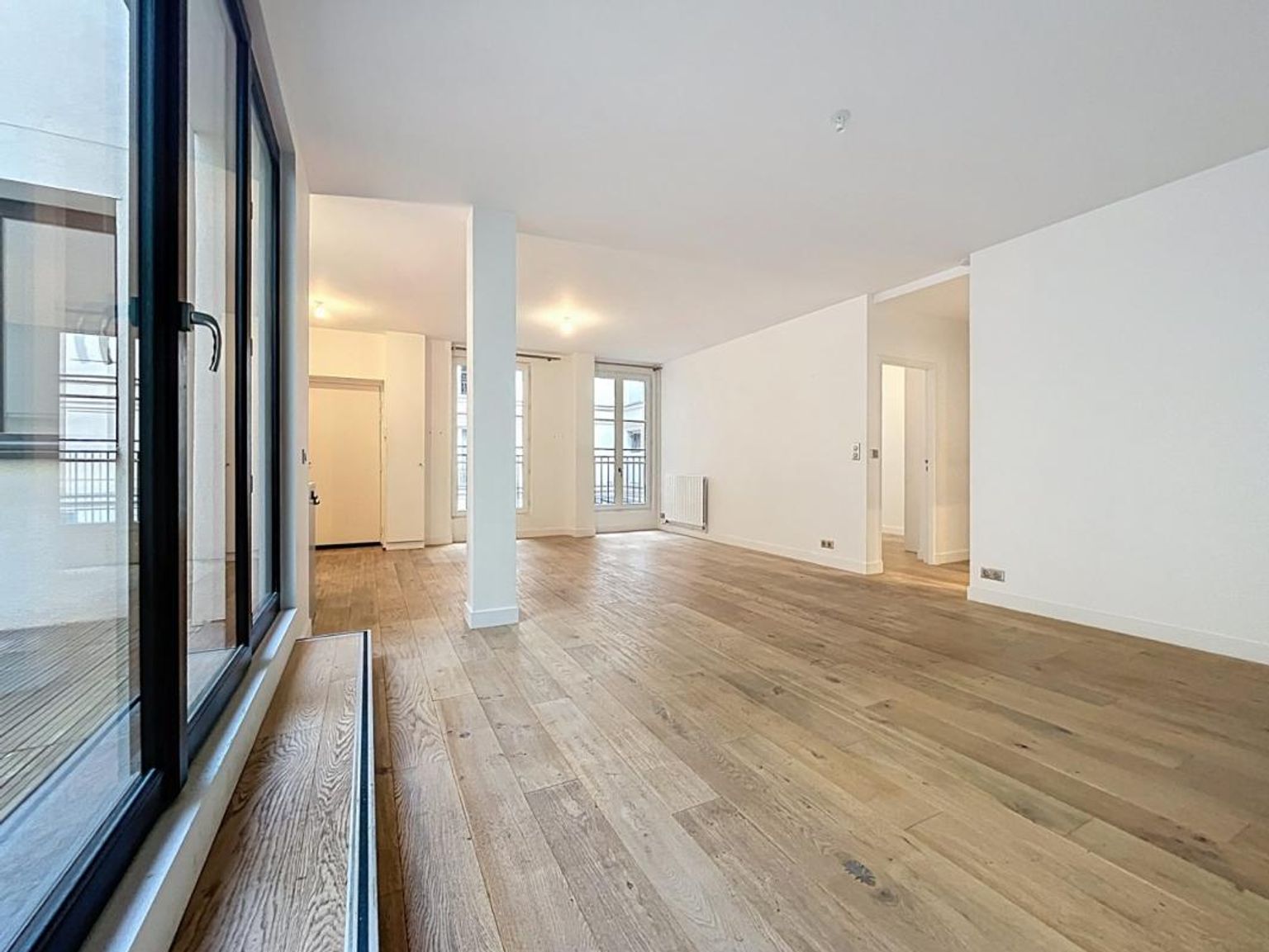 T4 à louer, 85m² non meublé, rue de Rome - PARIS (8)