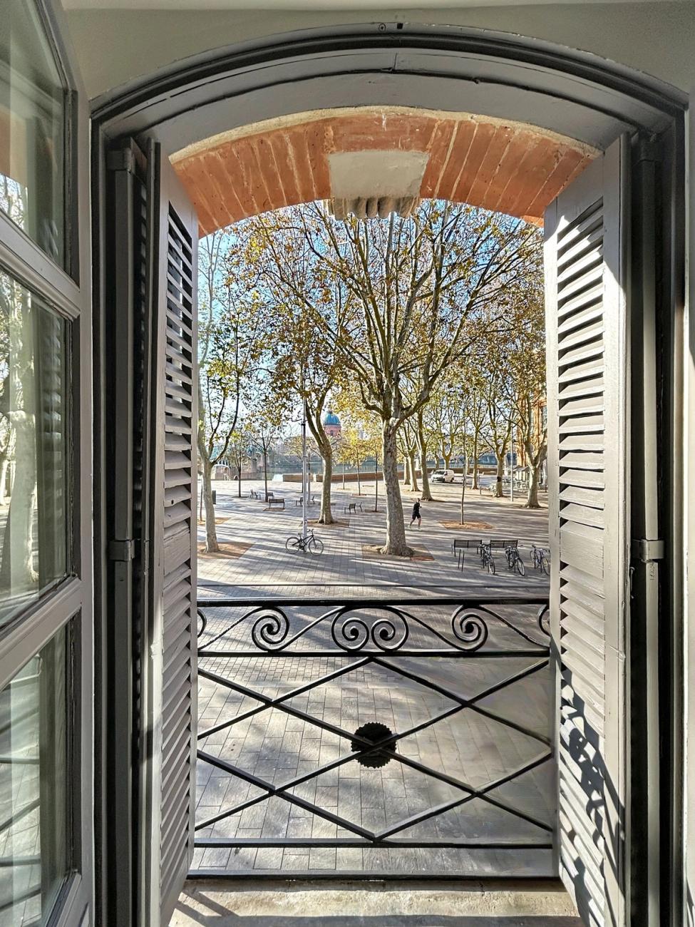 livraison d'un immeuble de 5 logements rénovés et un commerce par Caso Patrimoine