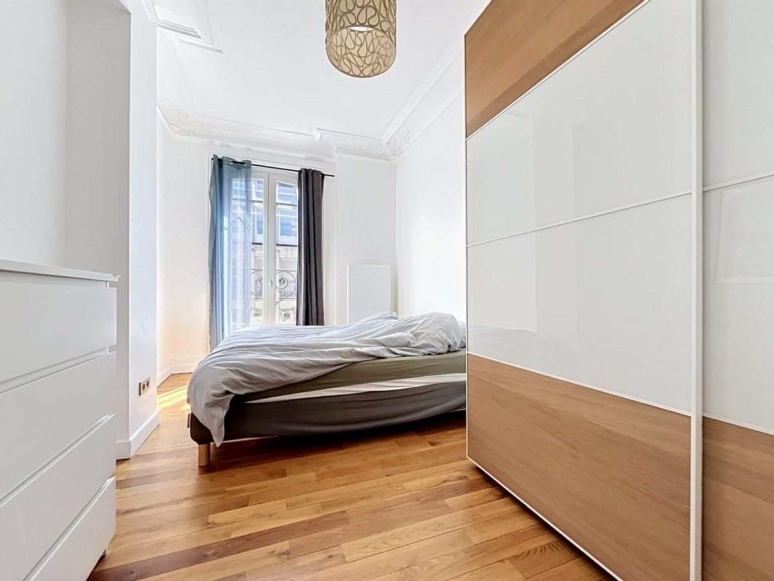 T3 non meublé de 74.40m² - Rue Paul Baudry - Paris (8)