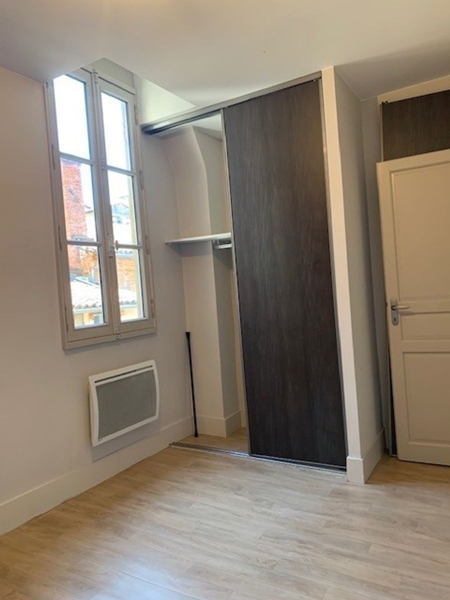 Location T3 de 30.78 m² quartier ESQUIROL ( colocations acceptées )