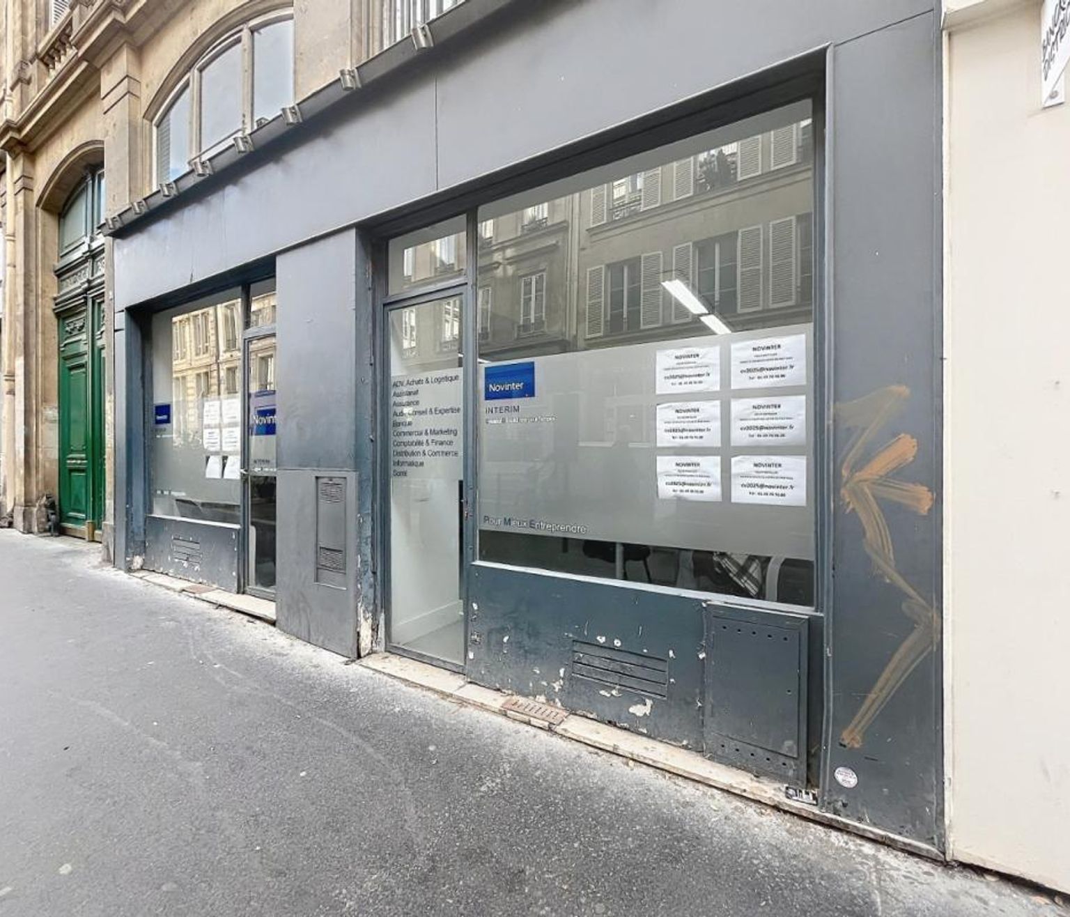 Local à louer - 89 m² - Paris 9