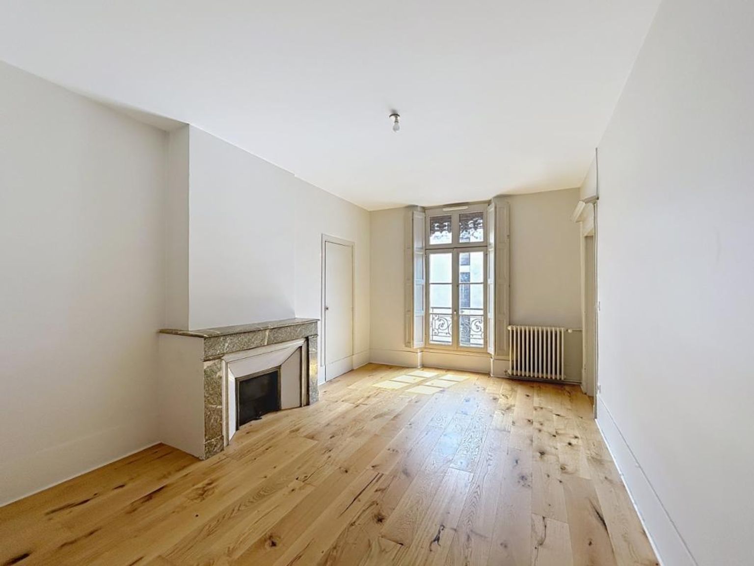 Location T4 de 119.94 m² Victor Hugo